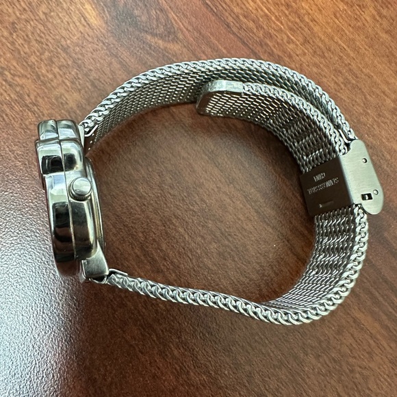 Sanrio Hello Kitty Stainless Steel Watch - Picture 2 of 3